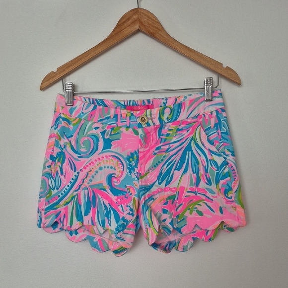 NWT Lilly Pulitzer Buttercup Pink/Blue Tropical Vacation Stretch Shorts Size 0 - Picture 1 of 9